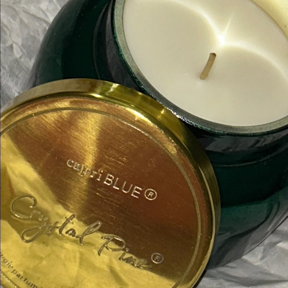 NWT Carpi Blue Crystal Pine Green Signature Candle 19oz